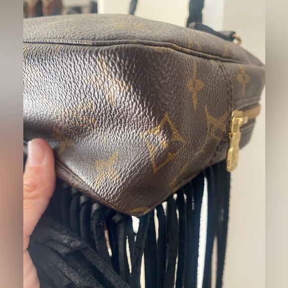 Louis Vuitton Brown and Black Fringe Bag - Picture 3 of 6